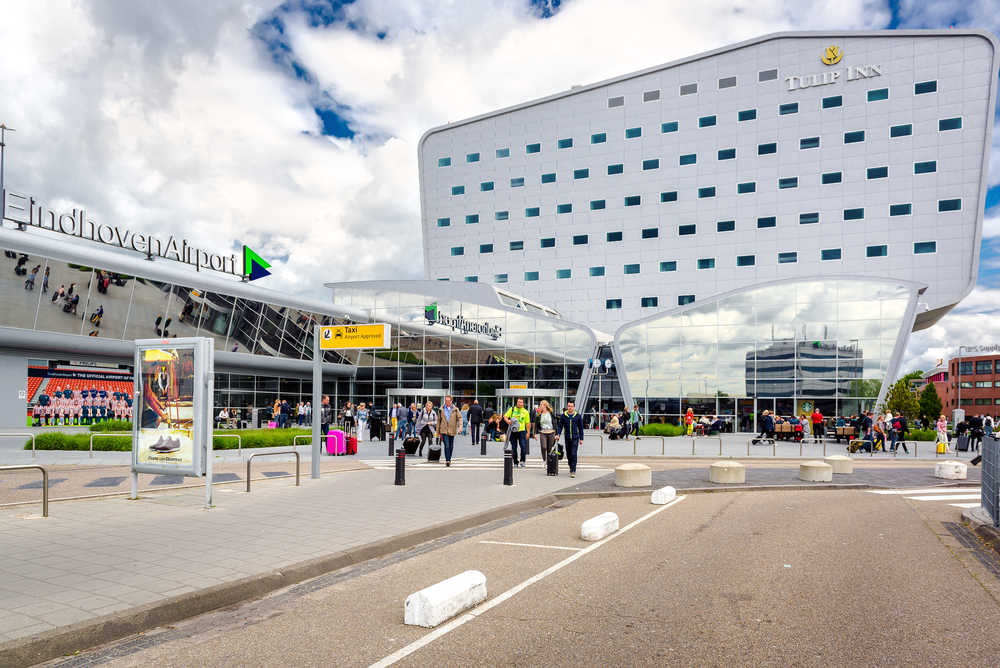 Lang parkeren Eindhoven Airport